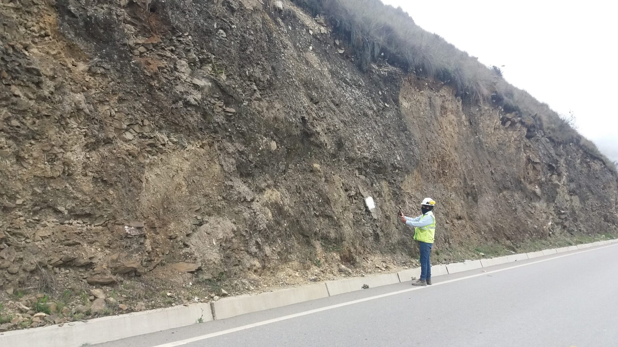 Corredor Vial Interoceánico Sur Km. 143+500 - GM Ingenieros y Consultores